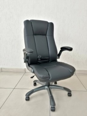 Кресло Barneo K-24 для руководителя (черная экокожа) в Губахе - gubaha.ok-mebel.com | фото