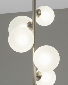 Люстра на штанге Moderli Renny V11466-5P в Губахе - gubaha.ok-mebel.com | фото 4