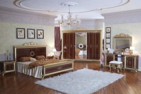 Спальный гарнитур Версаль (модульная) в Губахе - gubaha.ok-mebel.com | фото