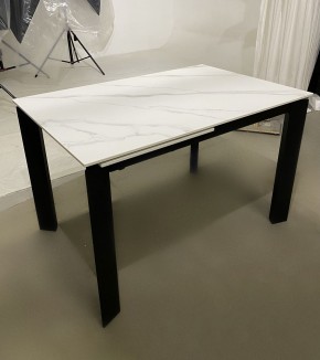 Стол CORNER 120 MATT WHITE MARBLE SOLID CERAMIC / BLACK, ®DISAUR в Губахе - gubaha.ok-mebel.com | фото 2